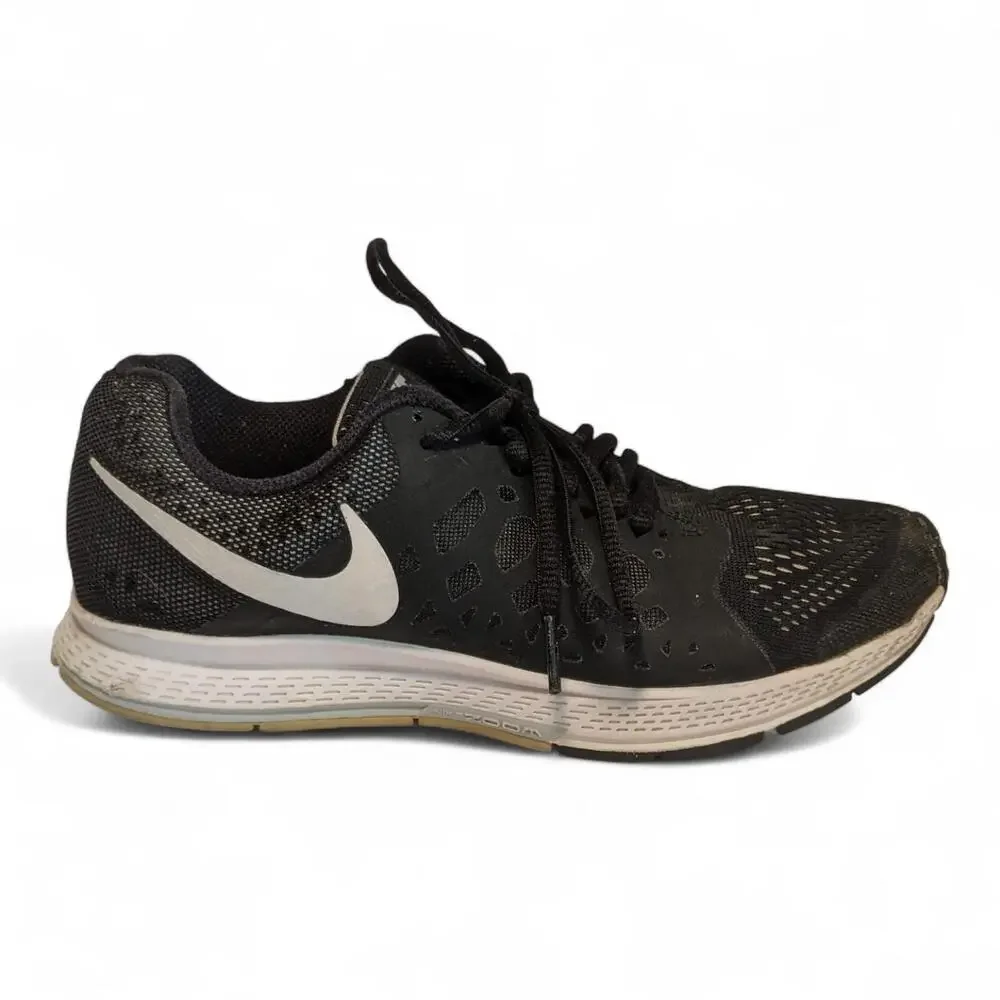 Nike Women's 7.5 Zoom Pegasus Black And White Tennis Shoes